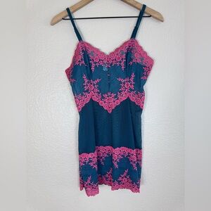 Wacoal Embrace Lace Slip Chemise Blue & Pink size Large $72
